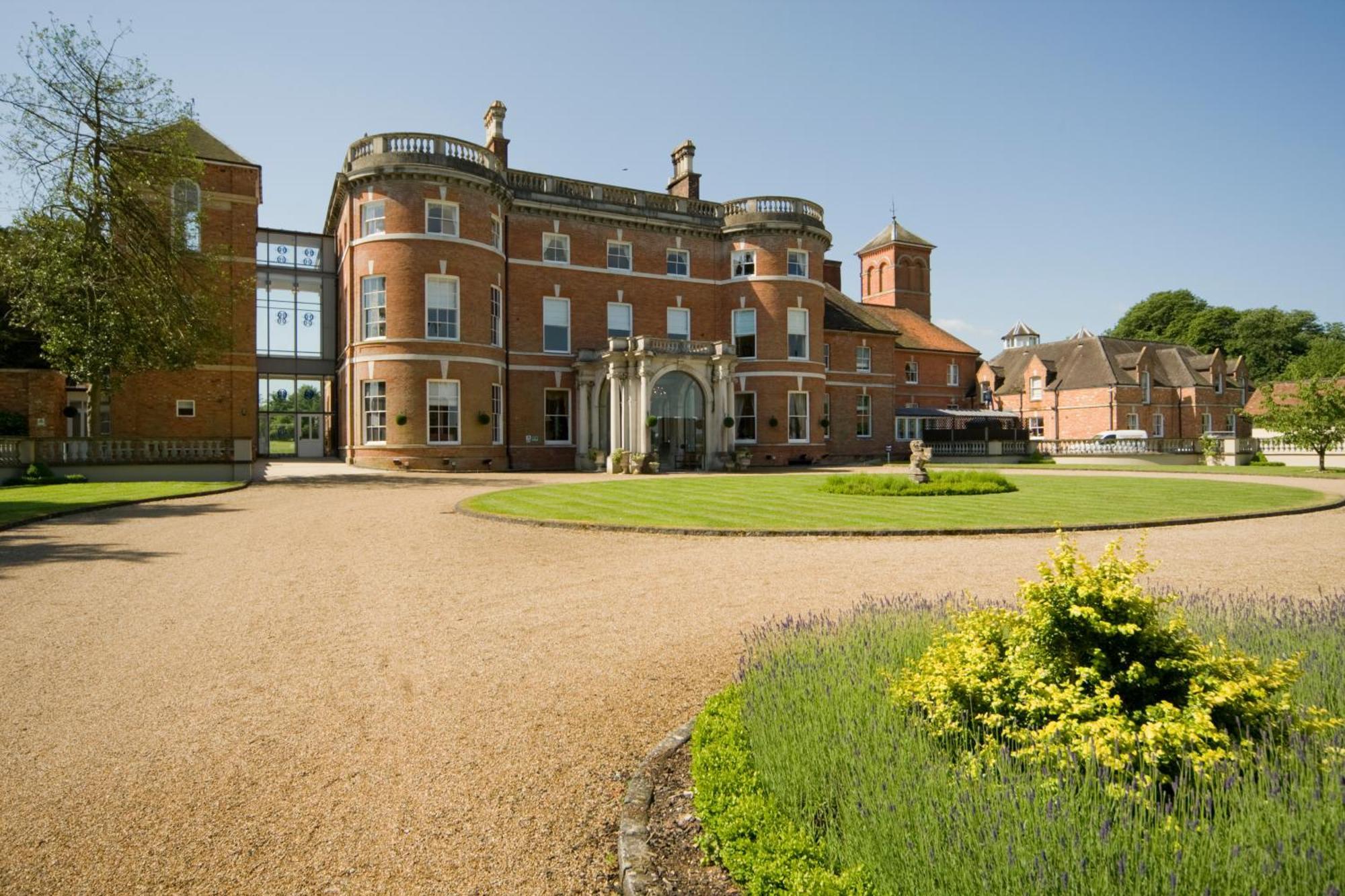 Oakley Hall Hotel Basingstoke Bagian luar foto