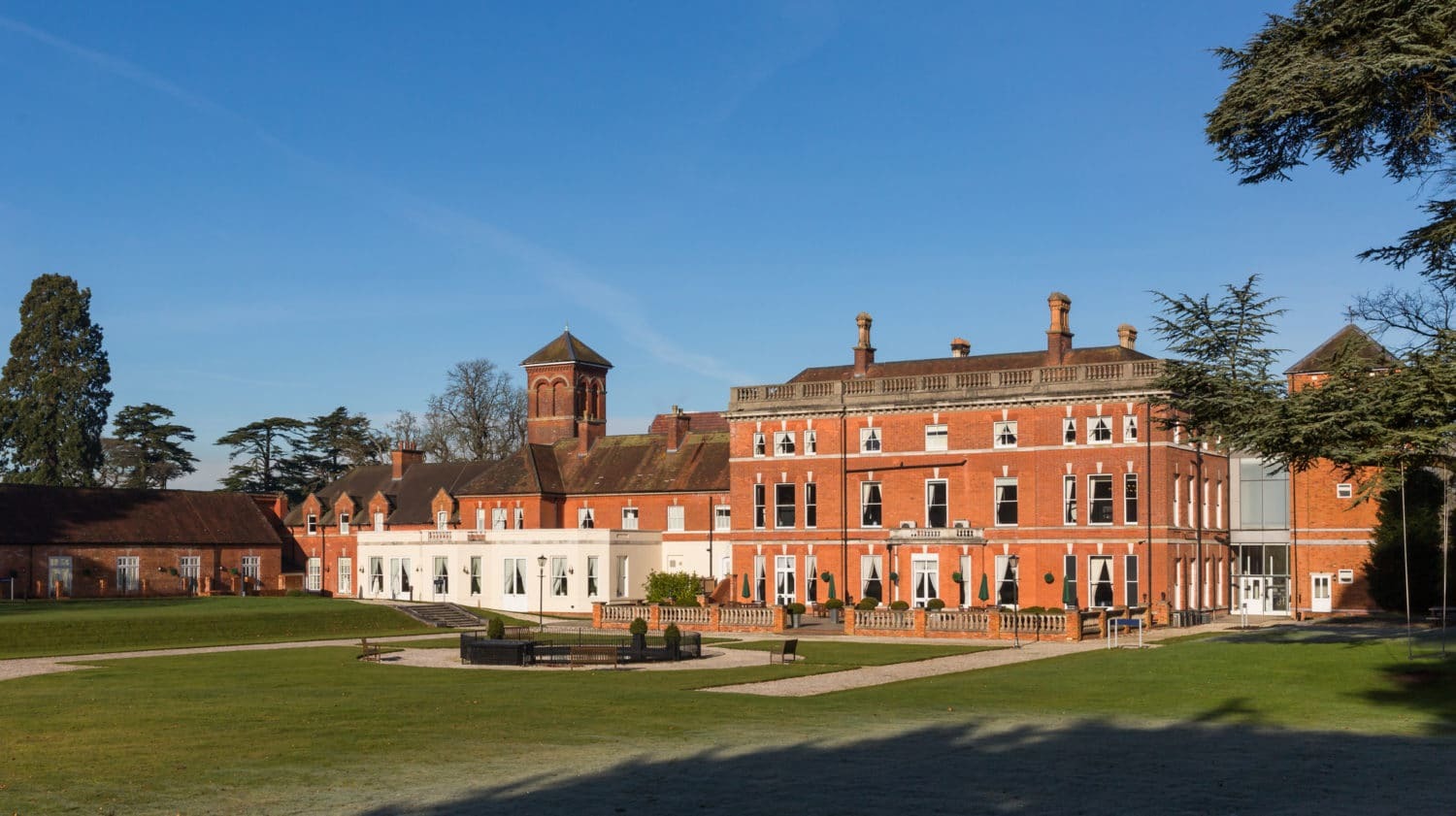 Oakley Hall Hotel Basingstoke Bagian luar foto